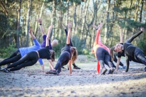 Inwoners aan het bootcampen