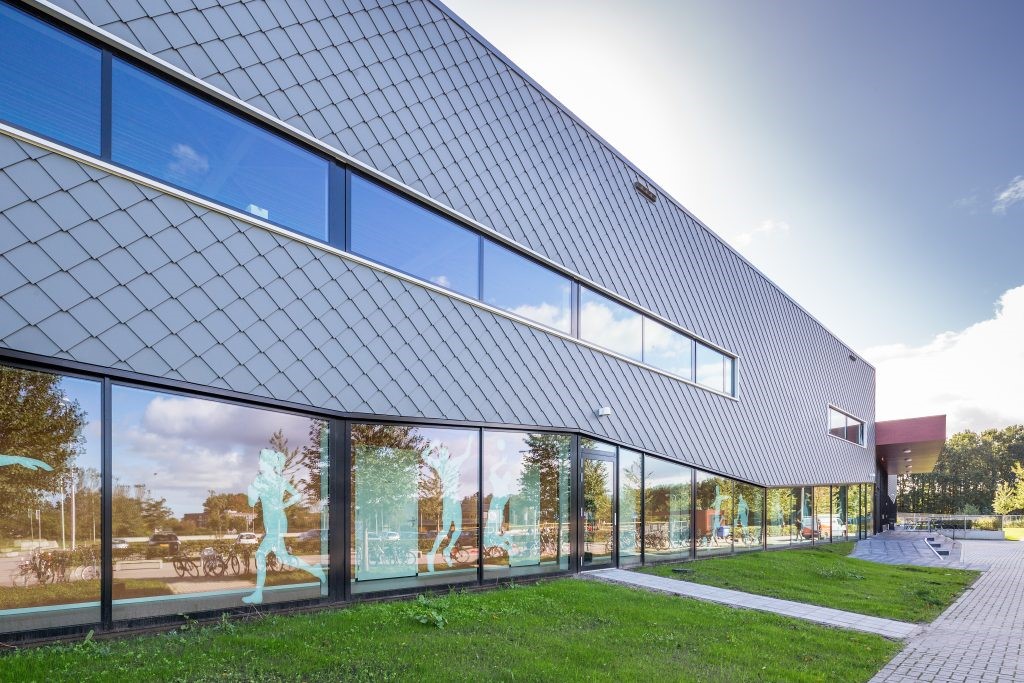 Op eigen locatie bij de club