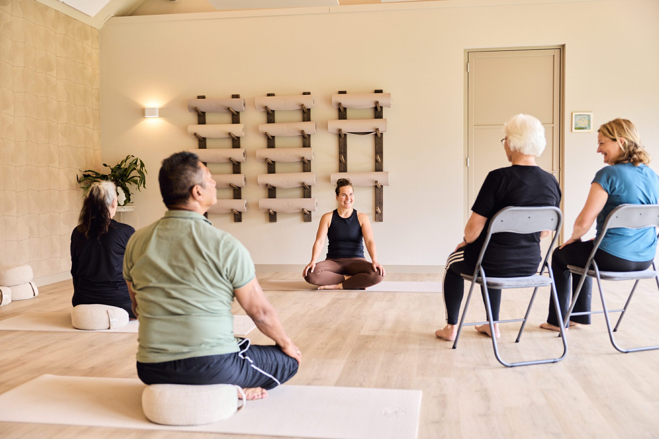 Stoelyoga Refeel 1