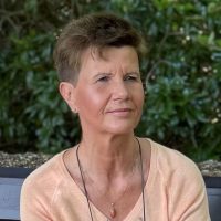 Henriet Portretfoto vrouw met kort haar